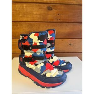 COGA Womens size 36 (US 6) Quilted  Camo / Faux Fur Lined Winter Boots